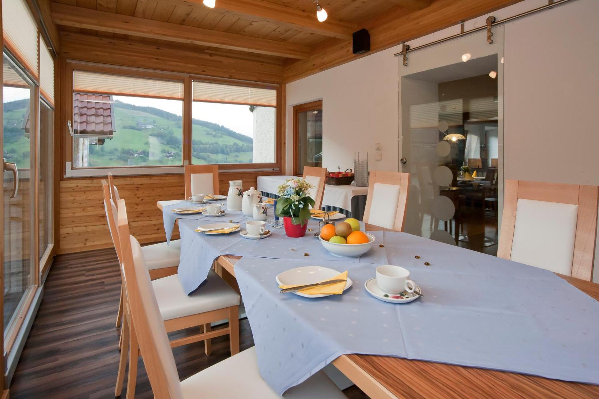 Sportbauernhof - Gasthaus Hochalmblick Krems in Kaernten Екстер'єр фото